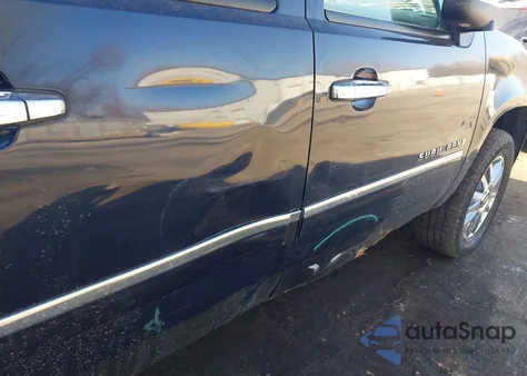 2009 Chevrolet Suburban 1500 Ltz z USA, uszkodzony, nr VIN 1GNFK36Y29R127657